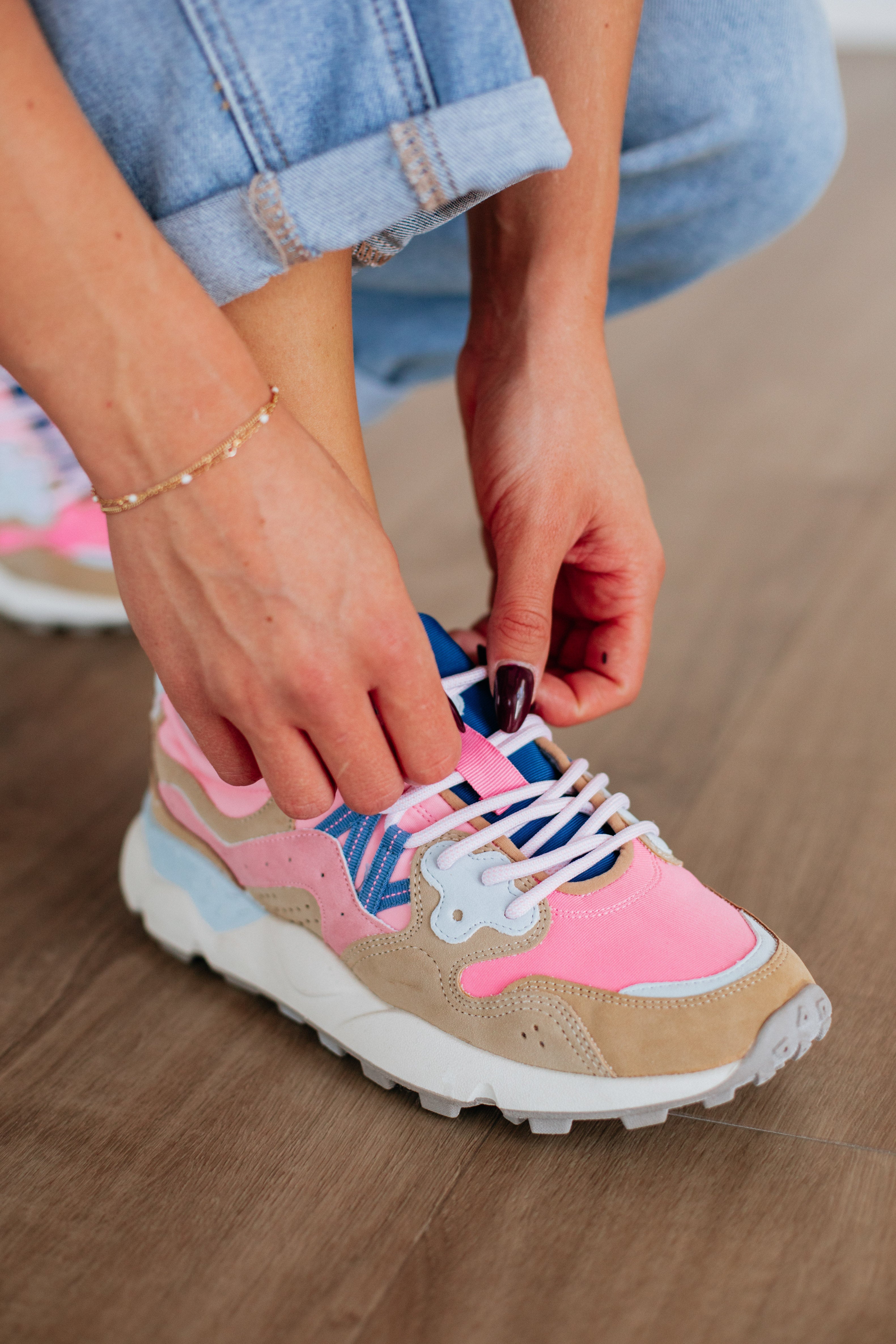 Set The Bar Sneakers