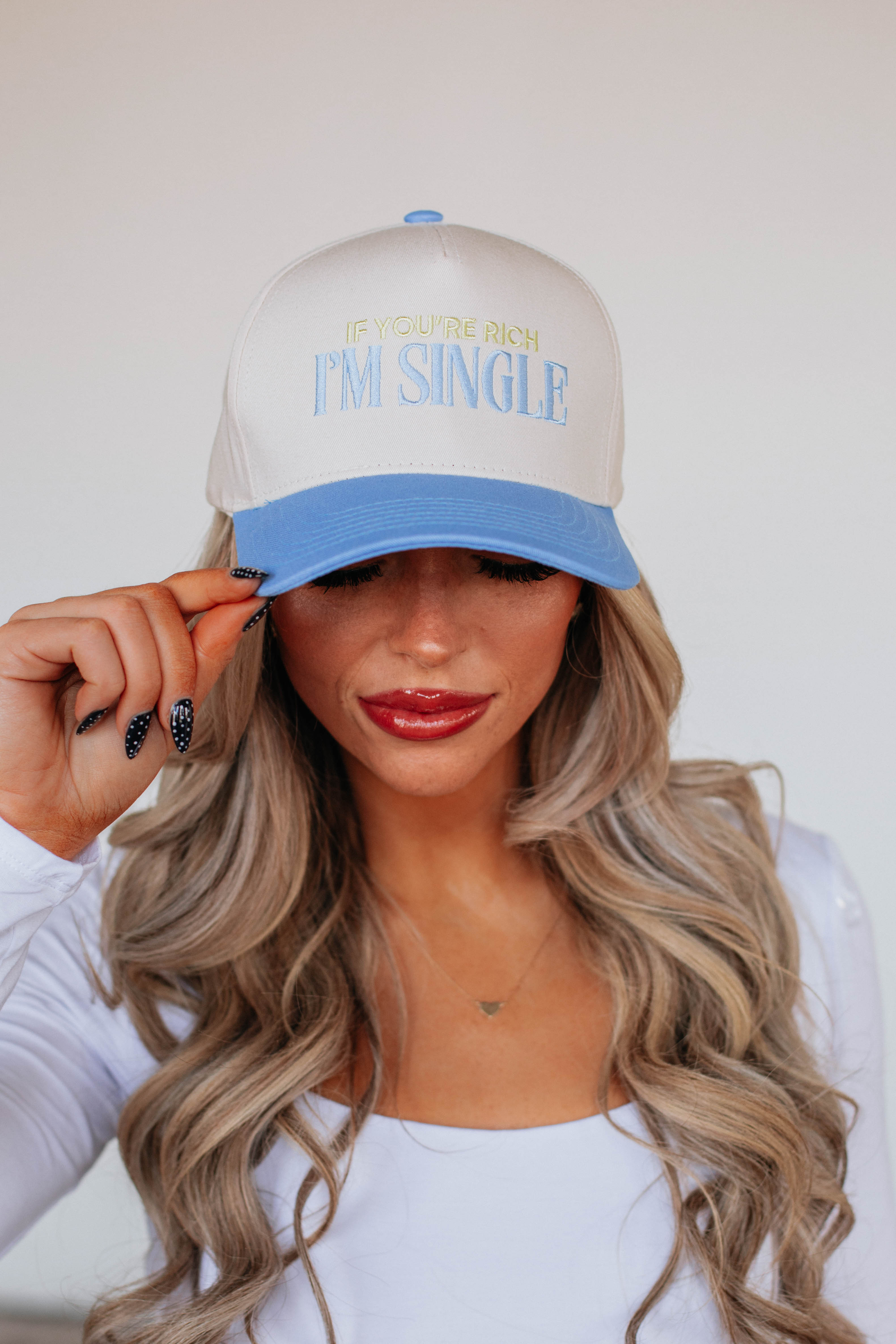 I'm Single Trucker Hat